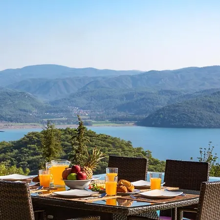 Βίλα Sleeps 6 Pool Air Con Wifi Kuyucak