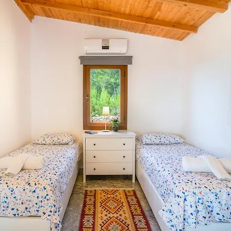 Βίλα Sleeps 6 Pool Air Con Wifi Kuyucak